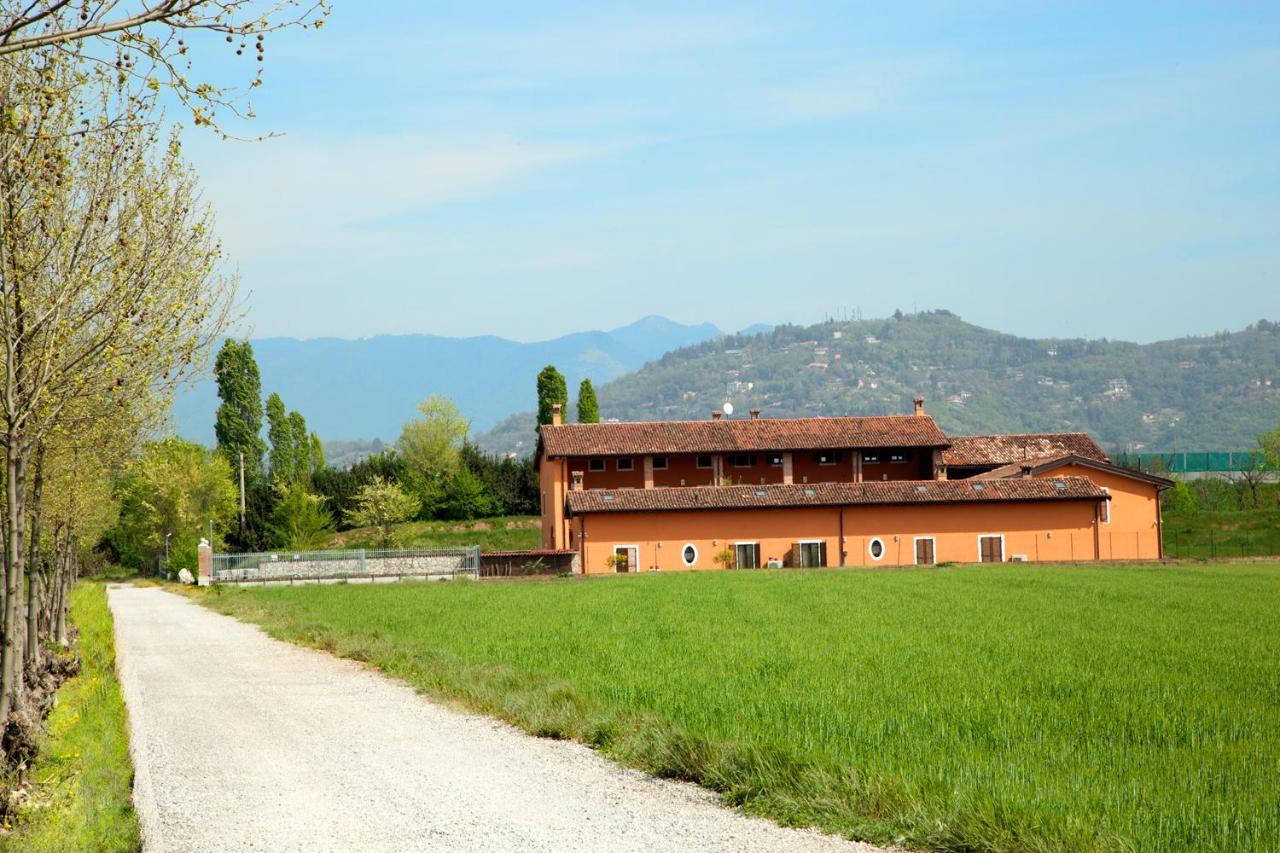 Cascina Volta Acomodação com café da manhã Bréscia Exterior foto